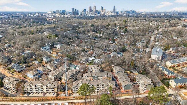 Building Photo - 655 Mead St SE