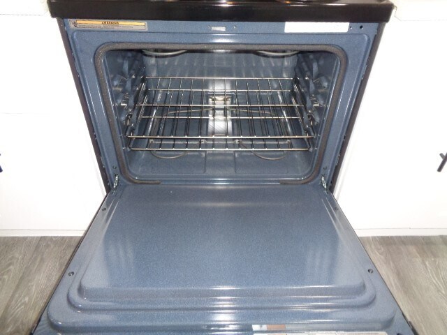 Building Photo - 917 Temple Dr