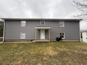 Building Photo - 106 Burr Ave