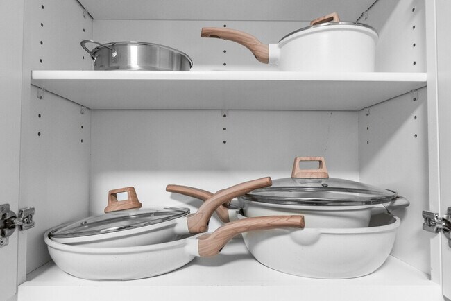 Building Photo - 3101 Old Rte 66