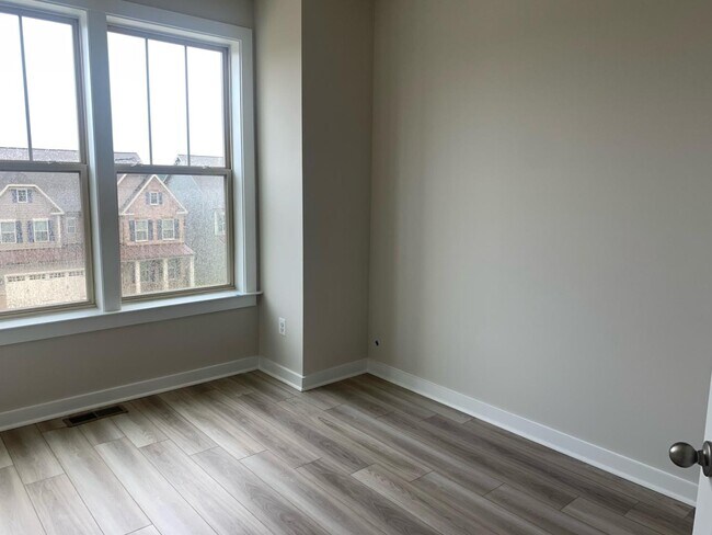 Building Photo - 8593 Red Sage Way S