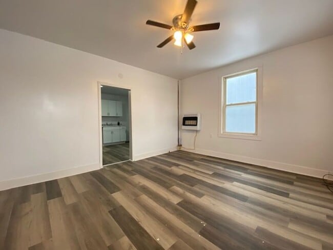 Building Photo - 124 S Chillicothe St