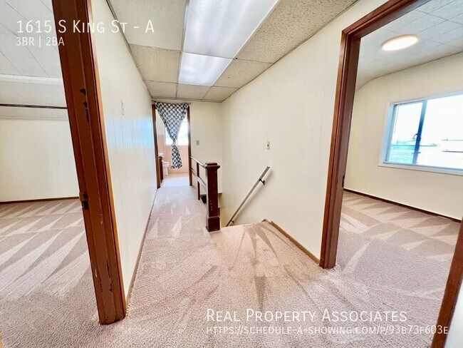 Building Photo - 1615 S King St