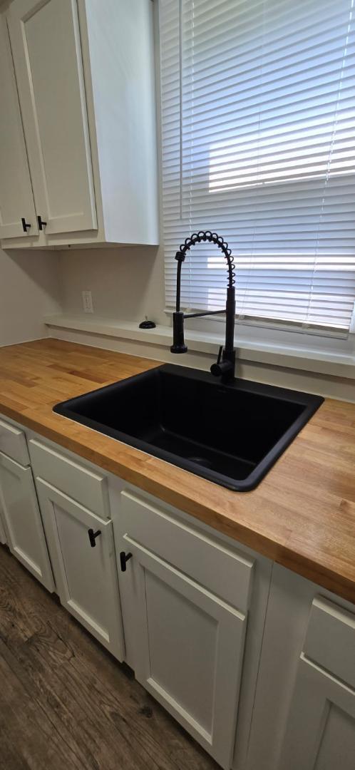 Building Photo - 5287 Kalamazoo Ave SE