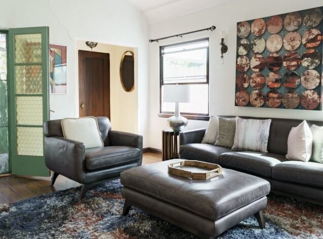 Building Photo - 6230 Lindenhurst Ave