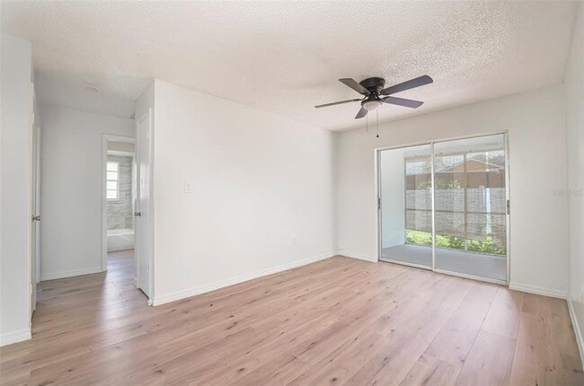 Building Photo - 478 Orange Dr NW