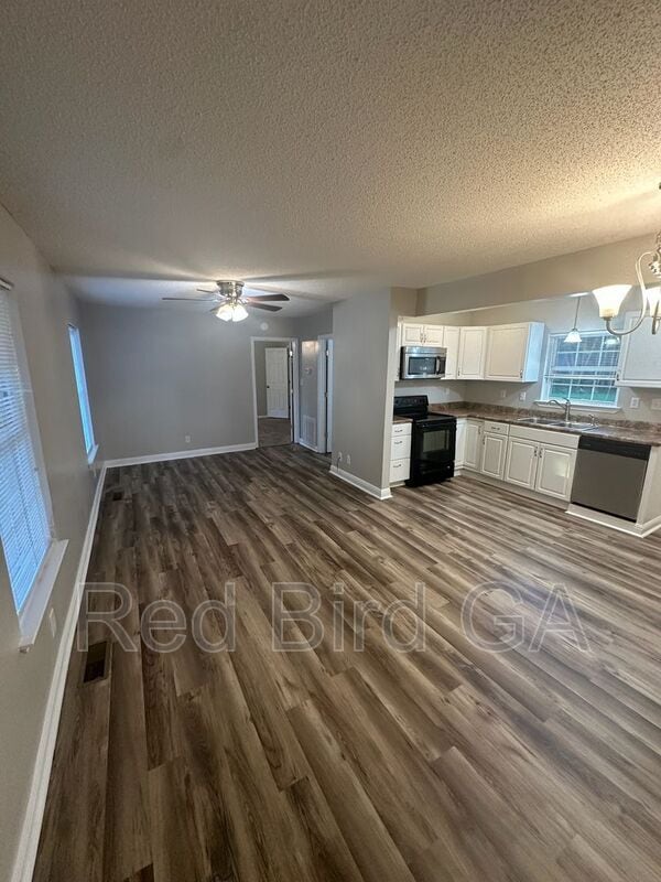 Building Photo - 1230 Harris St