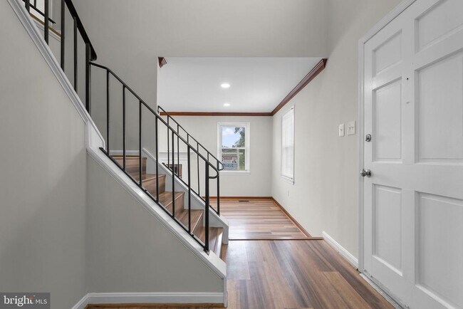 Building Photo - 3351 Buehler Ct