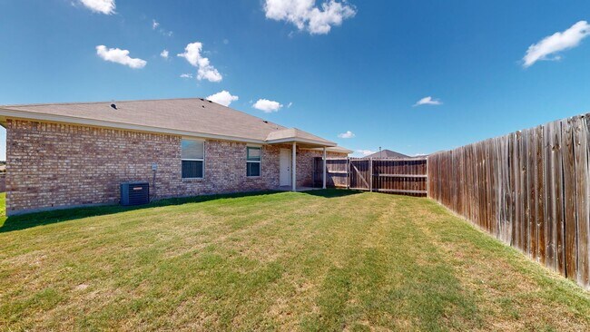 Building Photo - 2904 Starlight Dr