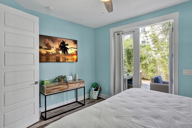 Building Photo - Luxury Beach Living Just Two Blocks from the Ocean – 4 Bed/3 Bath Fully Furnished Jacksonville Be...
