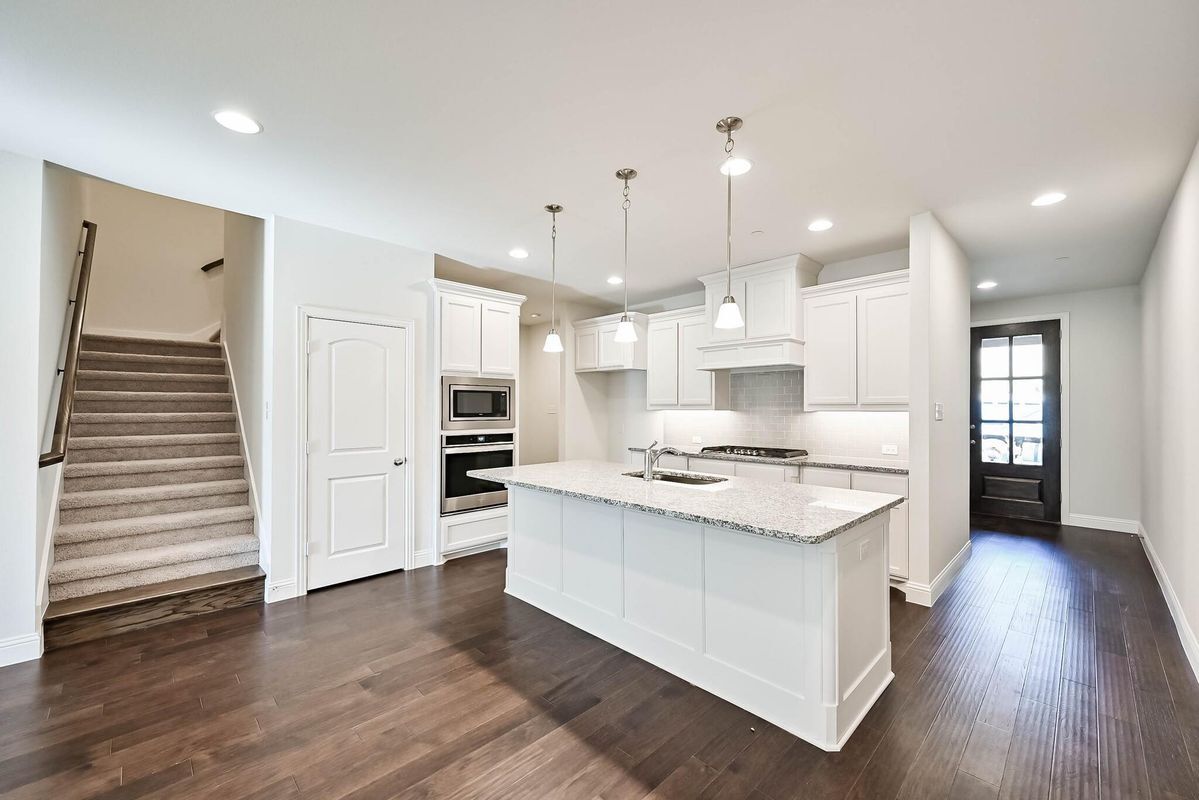 Building Photo - 4256 Mingo Dr