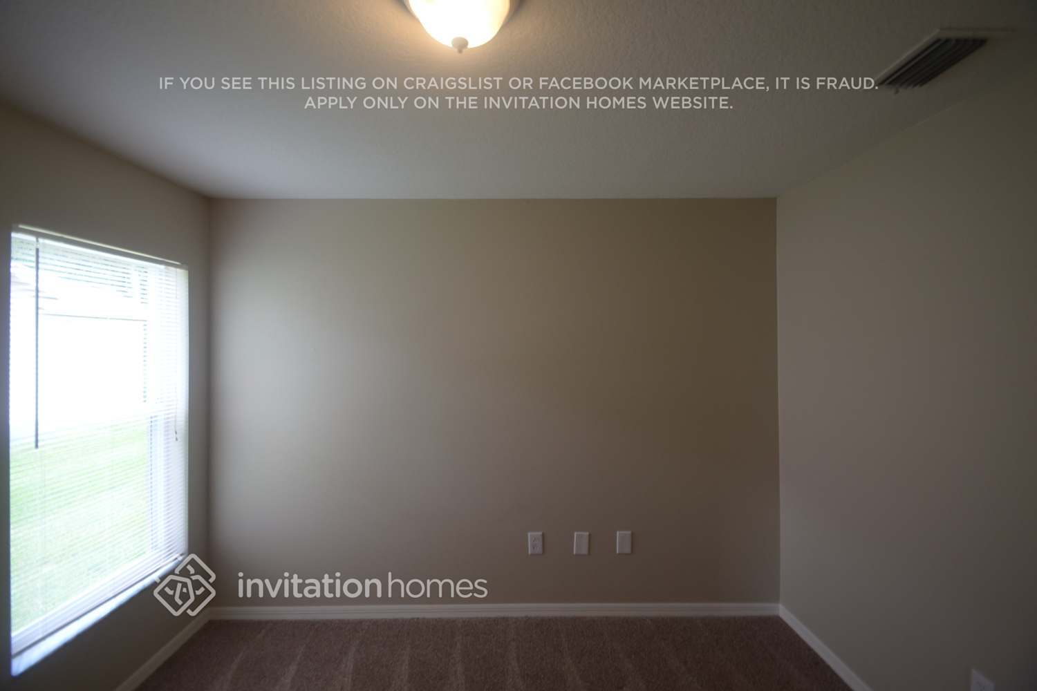 Building Photo - 28423 Meadowrush Way