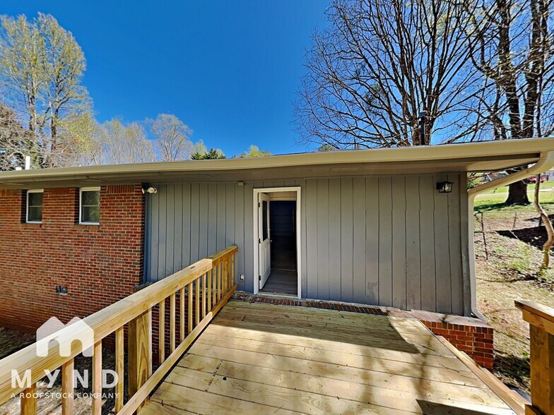 Building Photo - 3457 White Oak Ct