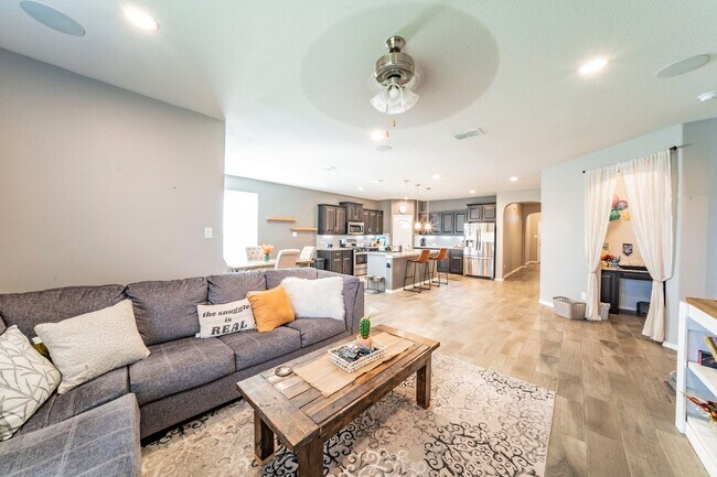 Building Photo - 10320 Lastrup Dr