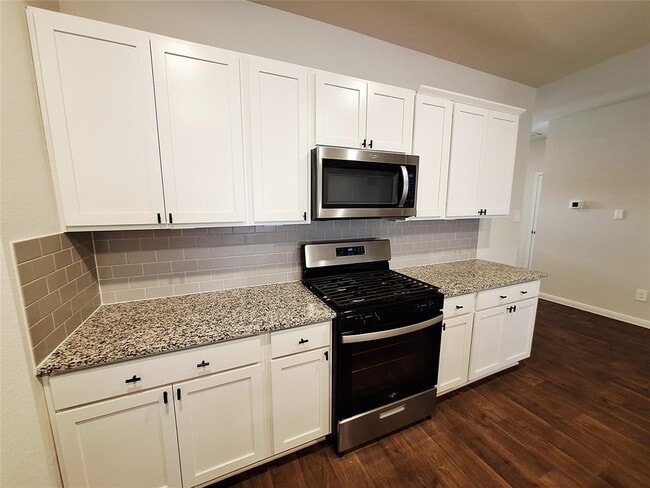 Building Photo - 1327 Camden Ln