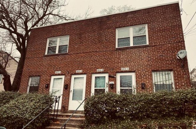 Primary Photo - 5812 Eads St NE