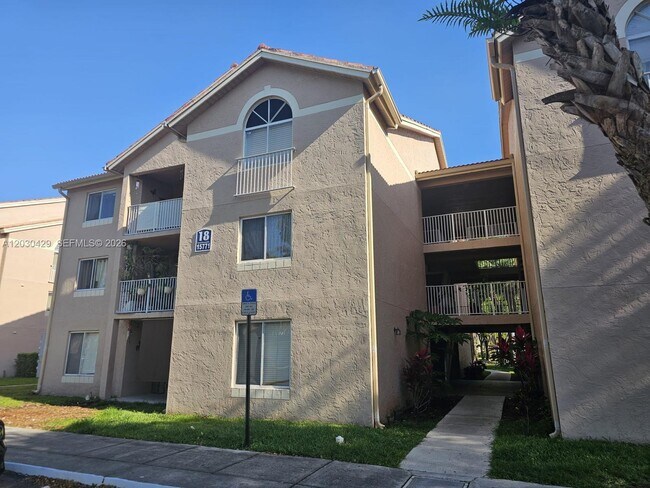Building Photo - 15771 SW 106th Terrace