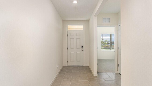 Building Photo - 489 Seaspray Dr