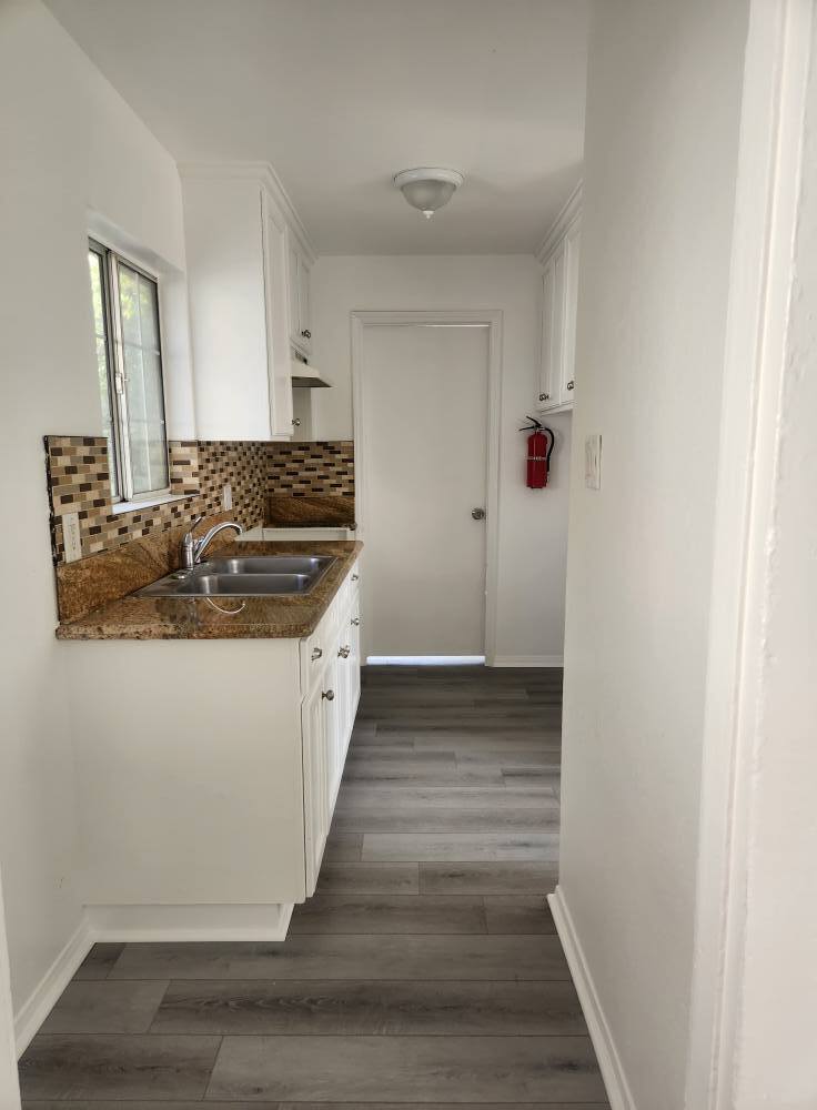 Kitchen - 3529 Opal St