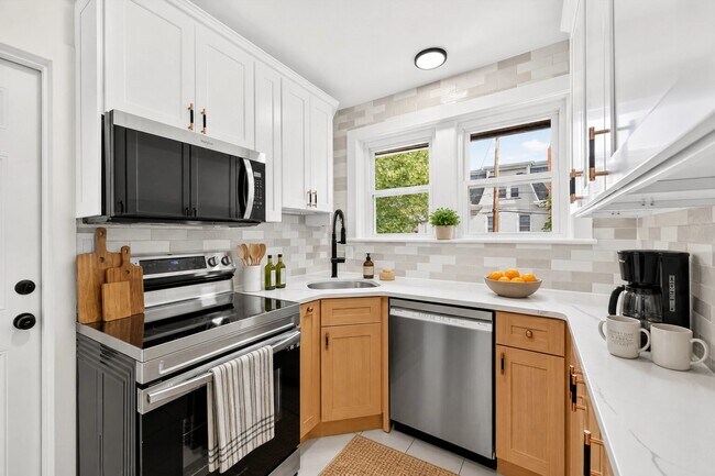 Building Photo - 430 Cinnaminson Ave