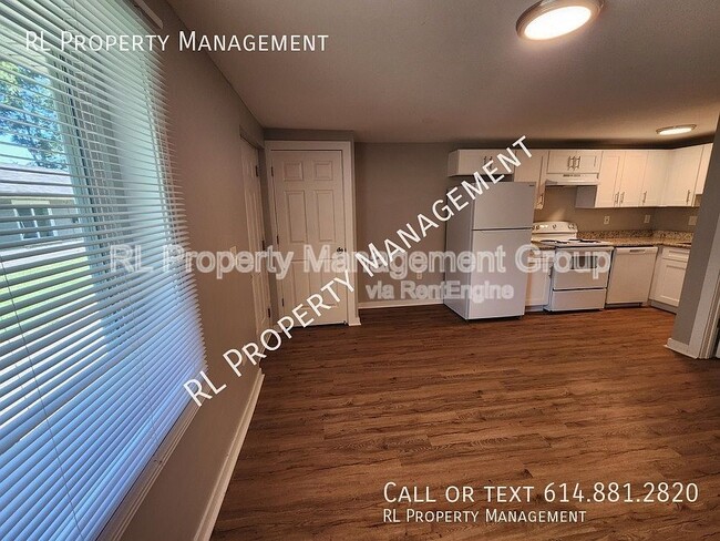 Building Photo - 65 W Moler St