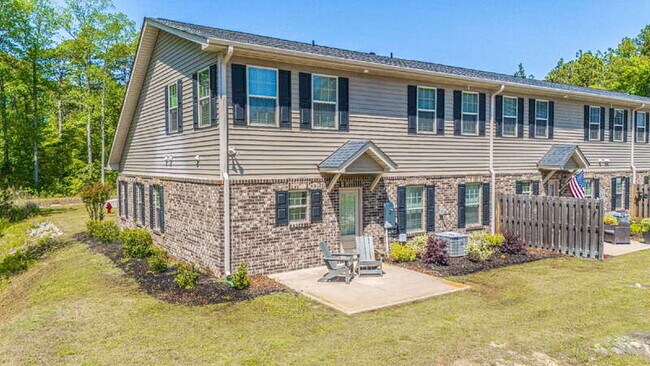 Building Photo - 315 Mashie Ct