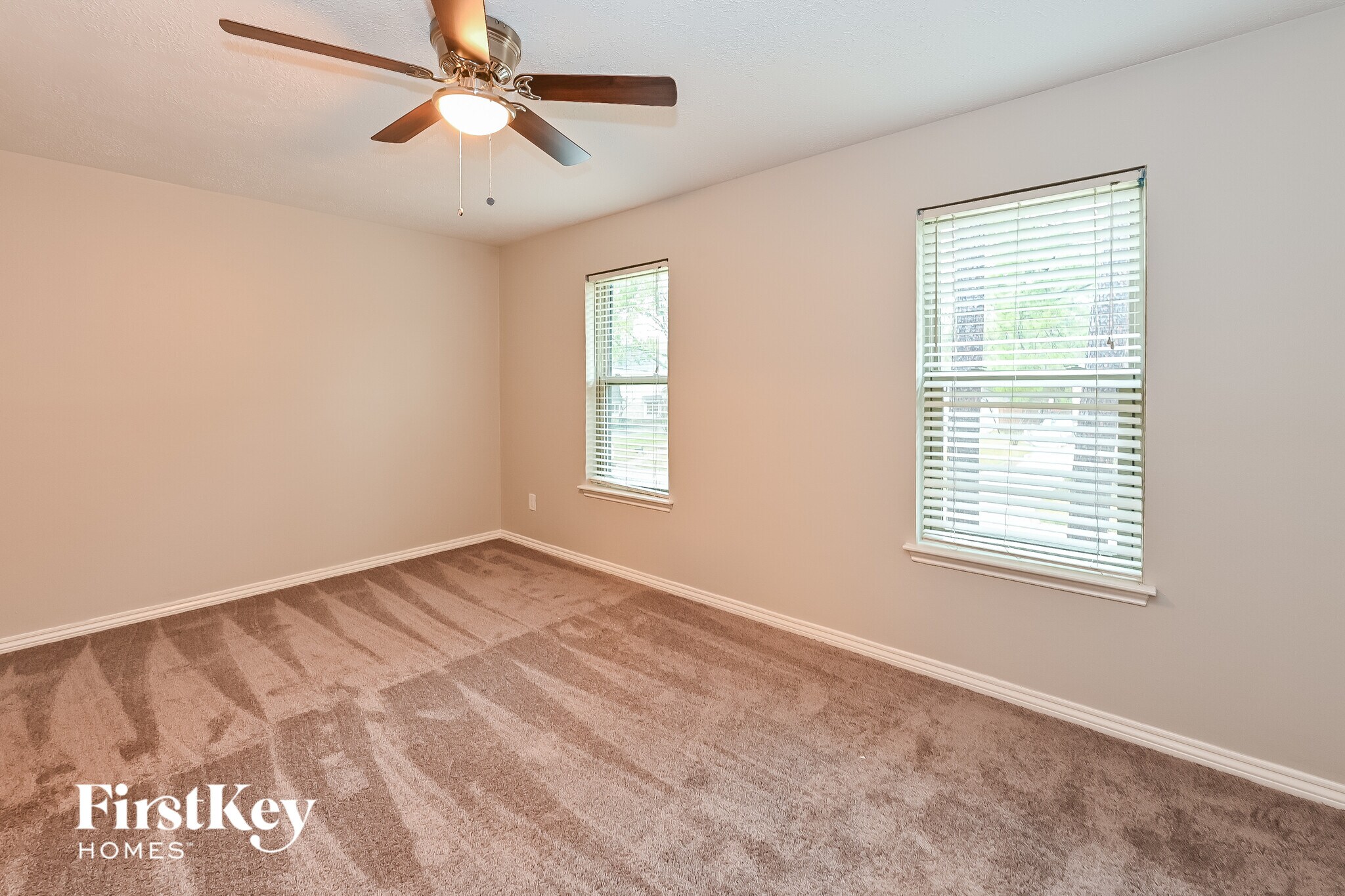 Building Photo - 12923 Marron Dr