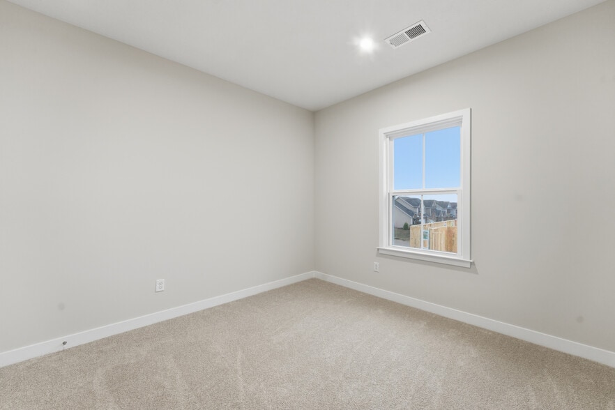 Building Photo - 343 Telluride Ln