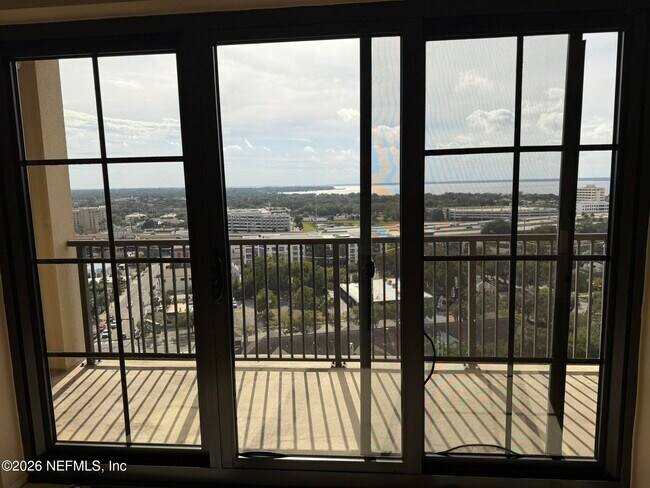 Building Photo - 1478 Riverplace Blvd