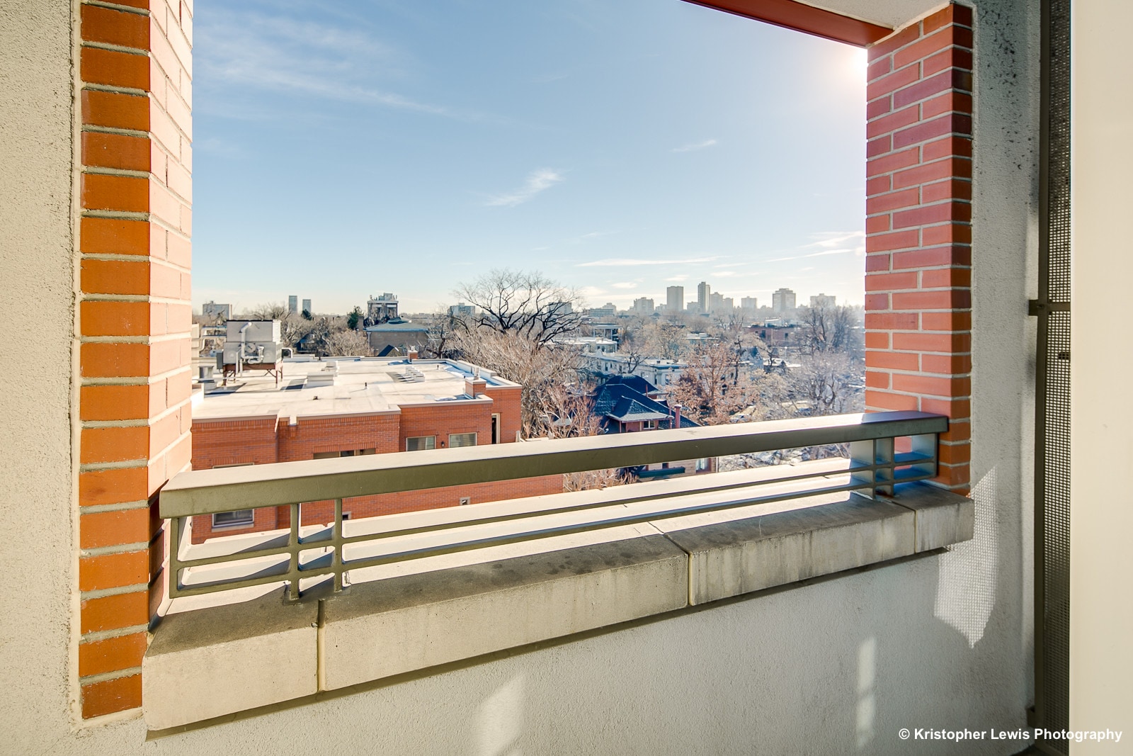 Building Photo - 1630 N Clarkson St