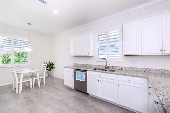 Building Photo - 15145 Spanish Point Dr