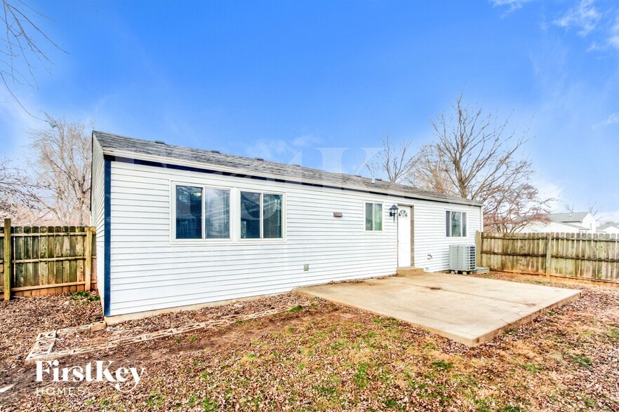 Building Photo - 5901 Pemberly Dr