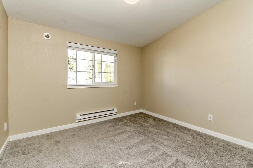 Master Bedroom - 23410 18th Ave S