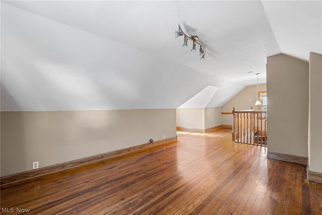 Building Photo - 2438 Brookdale Ave