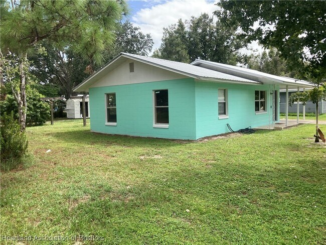 Building Photo - 1575 Buck St