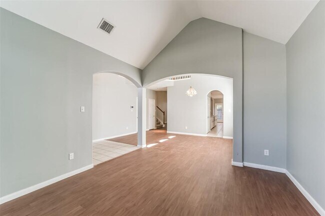 Building Photo - 440 Mystic Trail Loop