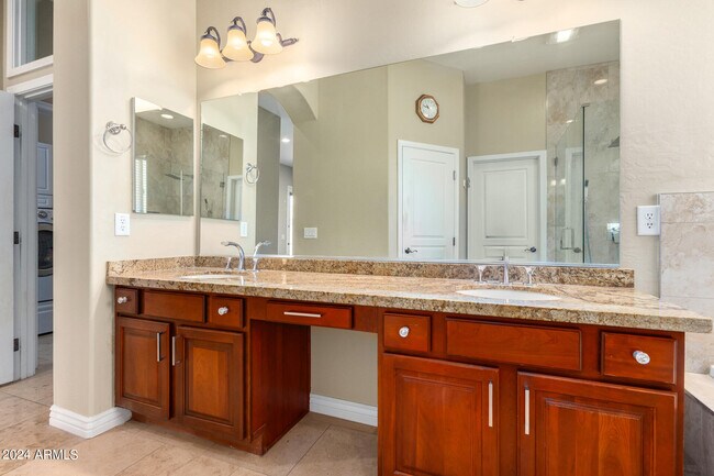 Building Photo - 7453 N 85th Dr