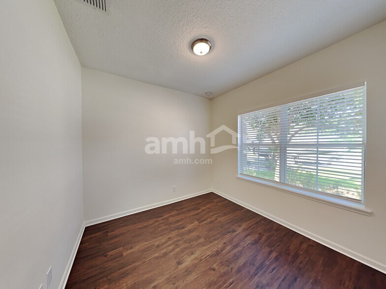 Building Photo - 37 Roque Court