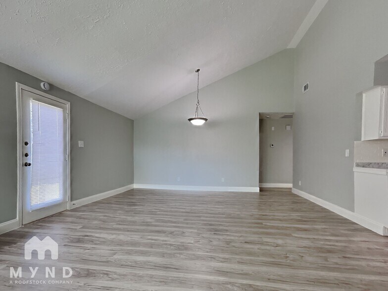 Building Photo - 4919 Quebec Blvd