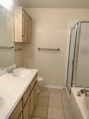 Building Photo - 1888 Helen Ln