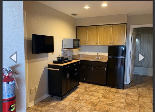 Building Photo - 2777-323G N. Poinciana Blvd., Kissimmee, FL 34747 1 bed/1 bath