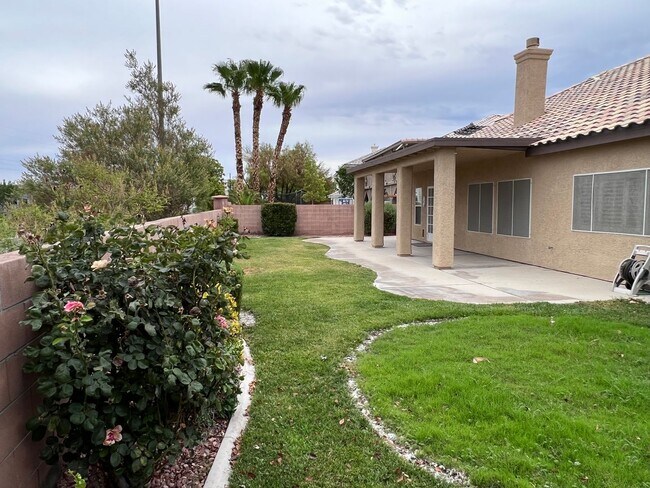 Building Photo - 678 Kentons Run Ave