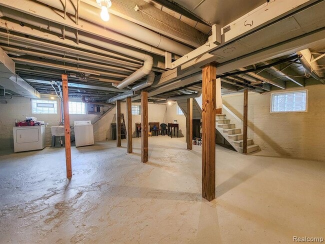 Building Photo - 1612 Atkinson St