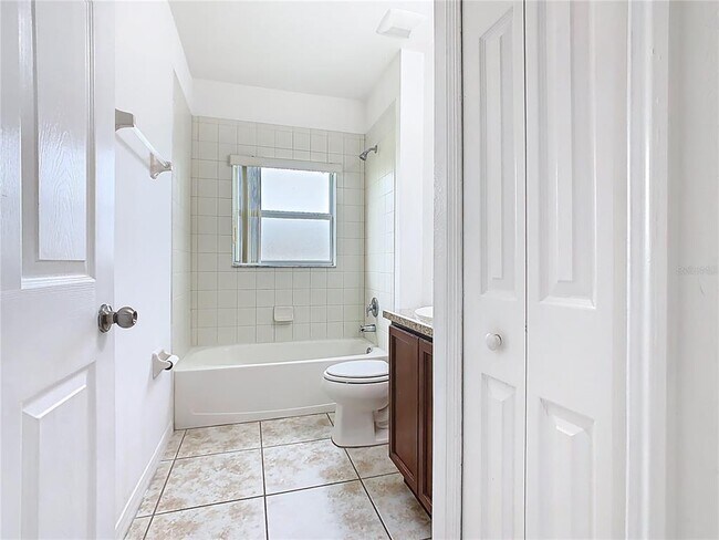 Building Photo - 4044 Marina Isle Dr