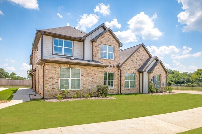 Building Photo - 203 Park Place Cir
