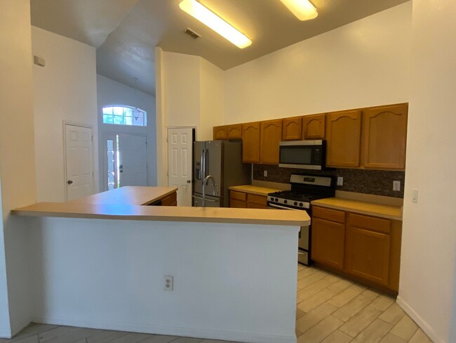 Building Photo - Home for rent