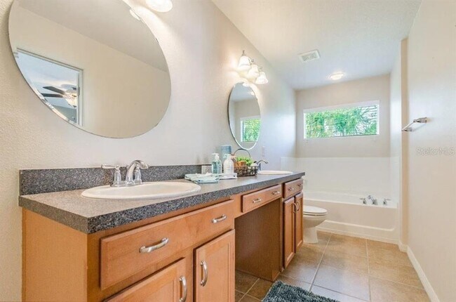 Building Photo - 8732 Turnstone Haven Pl