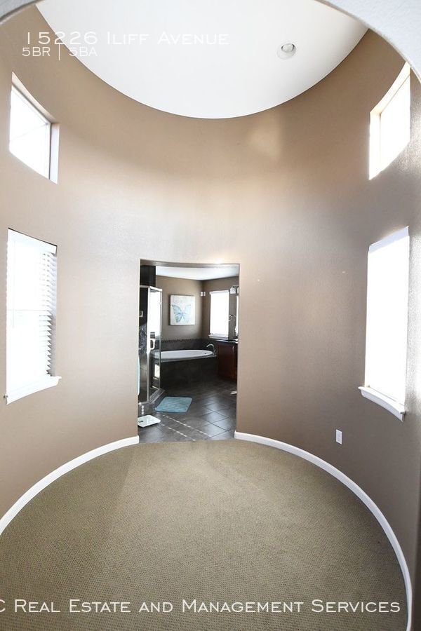 Building Photo - Solterra Home for Rent!