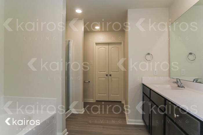 Building Photo - 8415 Dusty Ridge Rd