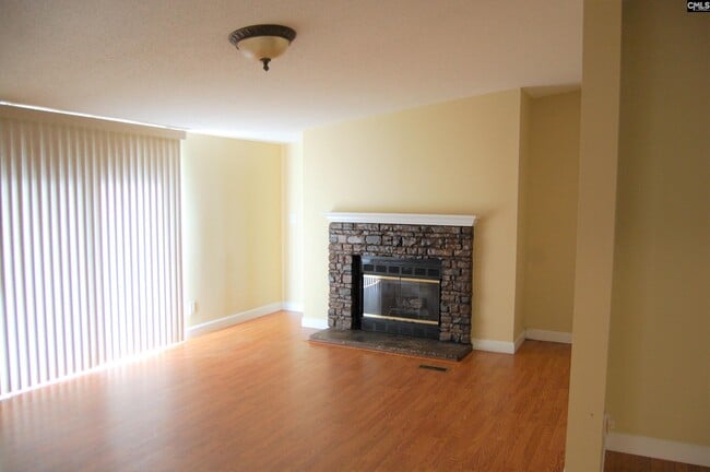 Building Photo - 202 Duckbill Rd